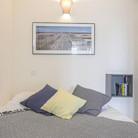 Appartement De Charme Dans Un Chateau A 5 Min D'Honfleur Gonneville-sur-Honfleur Esterno foto