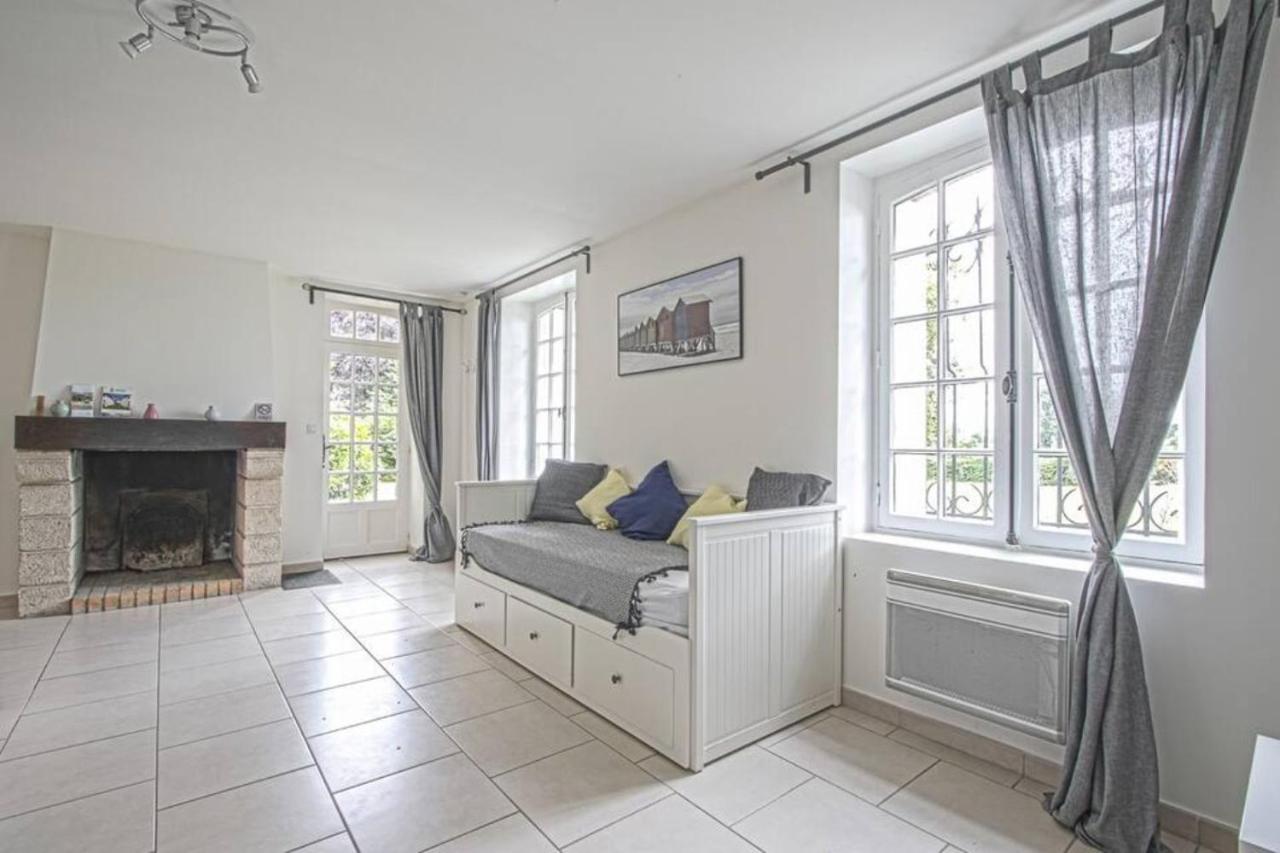 Appartement De Charme Dans Un Chateau A 5 Min D'Honfleur Gonneville-sur-Honfleur Esterno foto